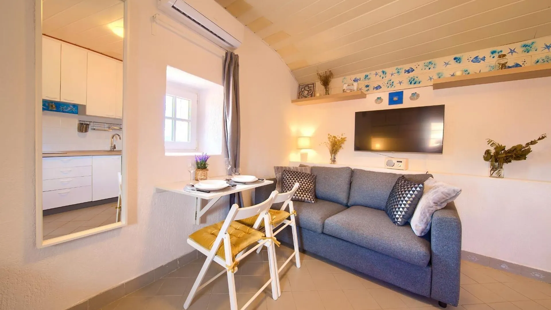 Vrbnik Old City Loft Apartment